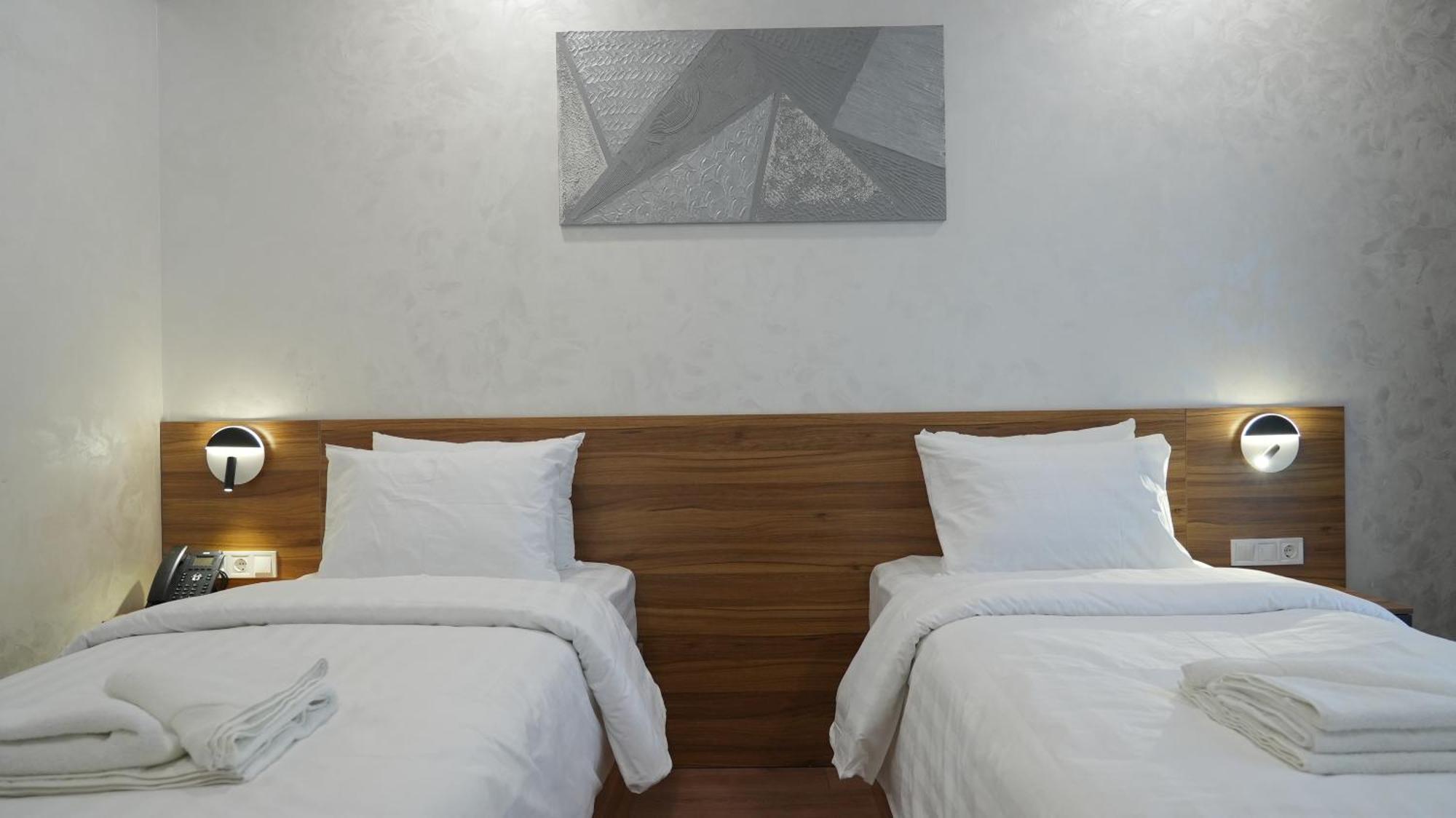 Avant Hotel Tashkent Pool&Spa Esterno foto