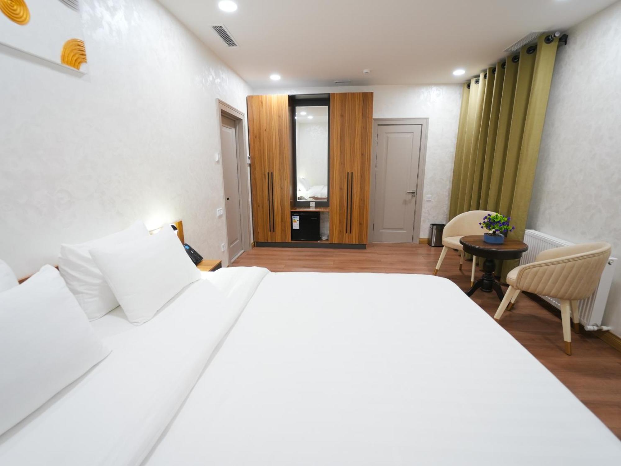 Avant Hotel Tashkent Pool&Spa Esterno foto