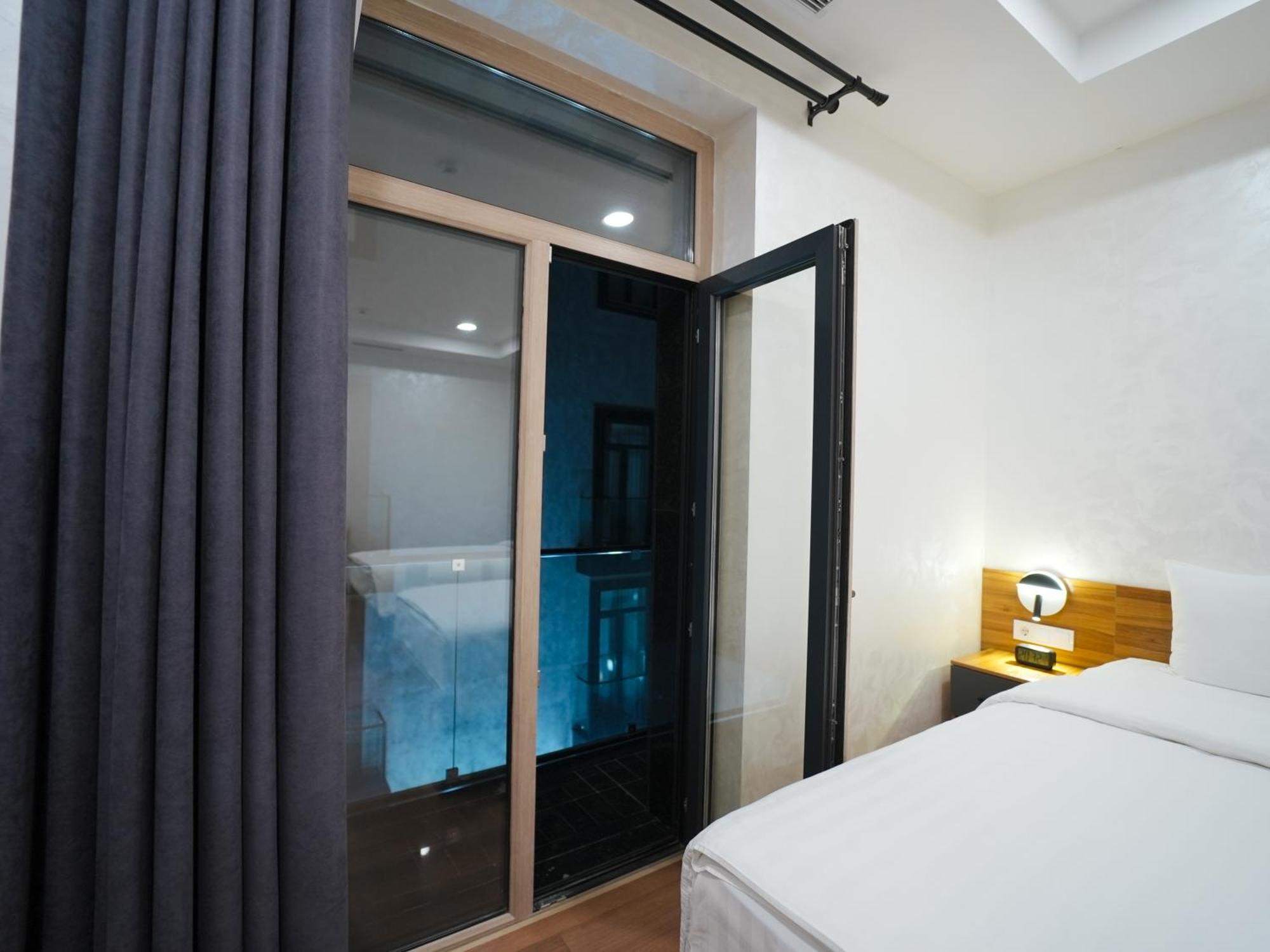 Avant Hotel Tashkent Pool&Spa Esterno foto