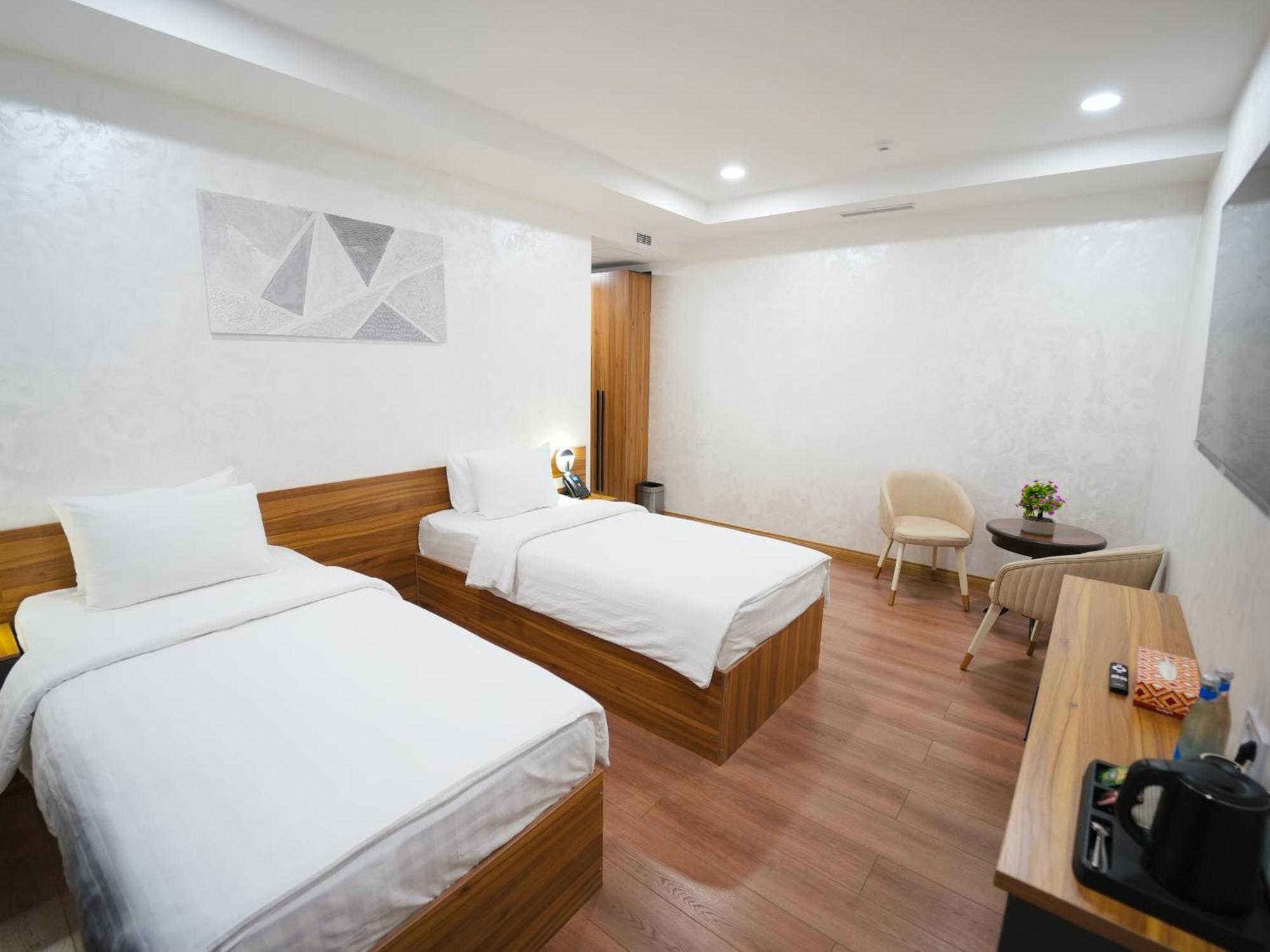Avant Hotel Tashkent Pool&Spa Esterno foto