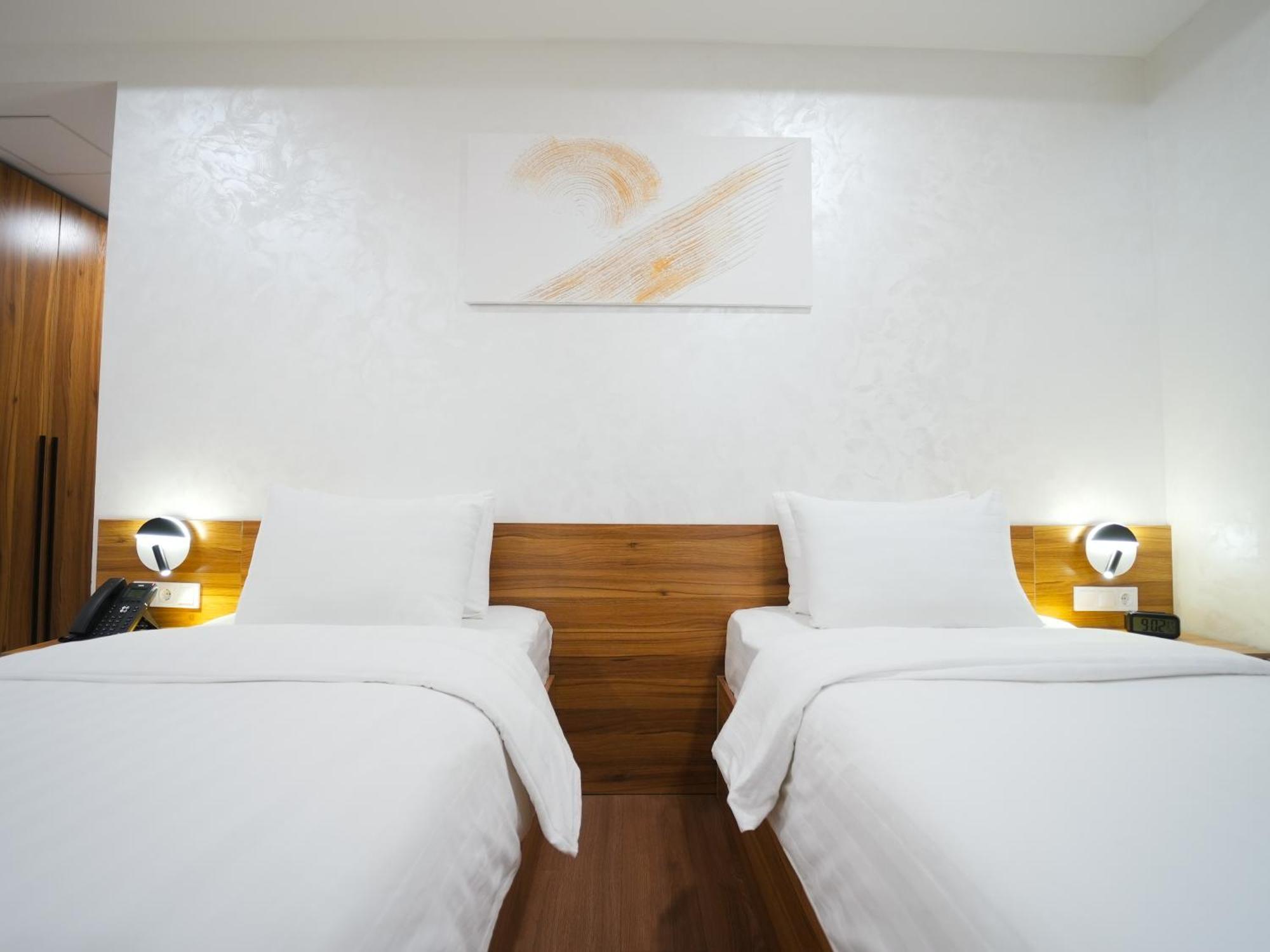 Avant Hotel Tashkent Pool&Spa Esterno foto